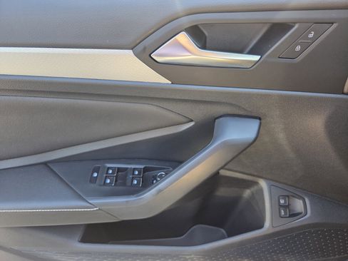 Used 2024 Volkswagen Jetta S image 40