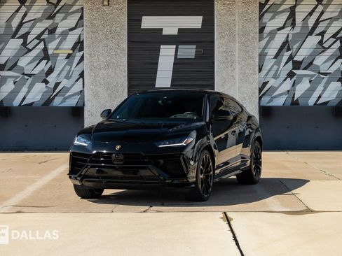 Used 2023 Lamborghini Urus S AWD/4WD image 6