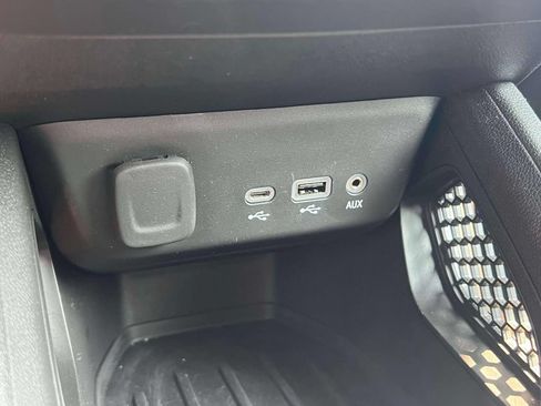 Used 2023 Chevrolet TrailBlazer ACTIV w/ Convenience Package AWD/4WD image 31