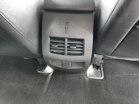 Used 2014 Lincoln MKX AWD w/ Equipment Group 101A image 24