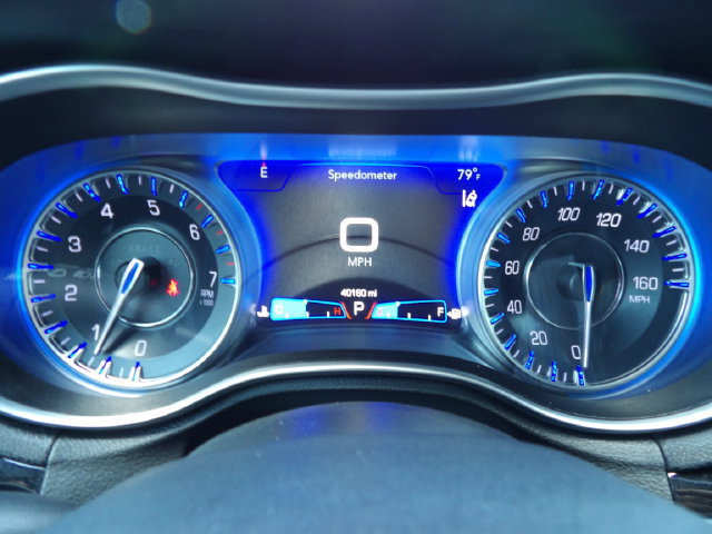 Used 2022 Chrysler 300 S w/ Comfort Group RWD image 21