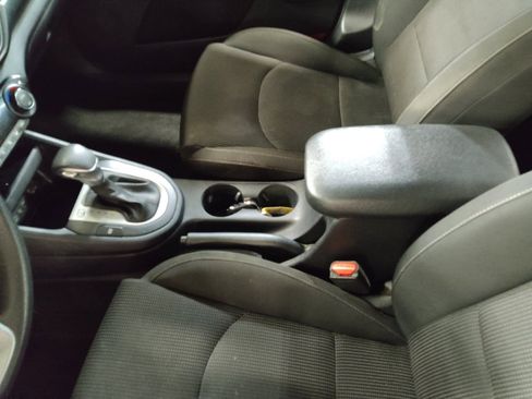 Used 2019 Kia Forte LXS image 26