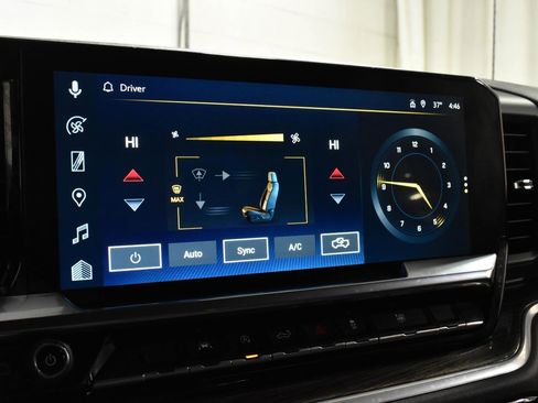 Used 2025 Chevrolet Silverado 1500 LT image 18