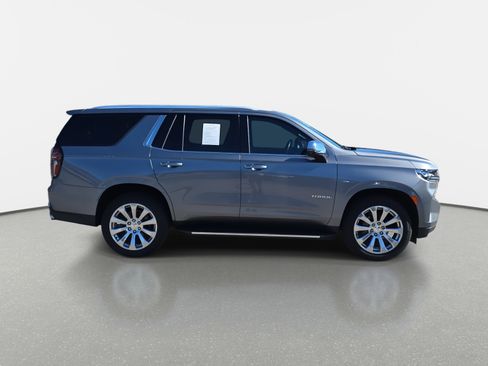 Used 2021 Chevrolet Tahoe Premier w/ Premium Package image 4