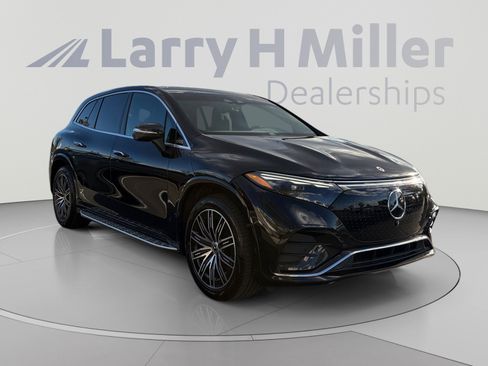 Used 2023 Mercedes-Benz EQS 580 4MATIC SUV image 7