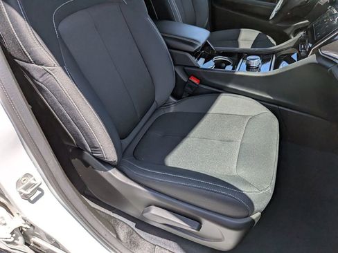 Used 2023 Jeep Grand Cherokee Laredo AWD/4WD image 24