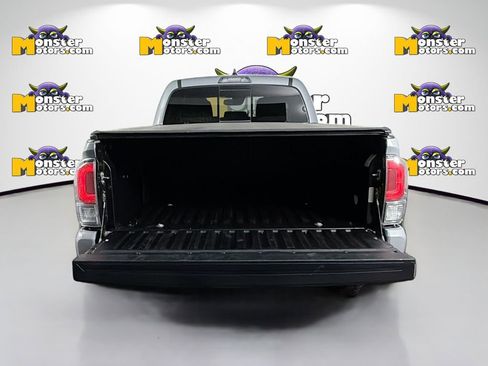 Used 2021 Toyota Tacoma TRD Sport image 26