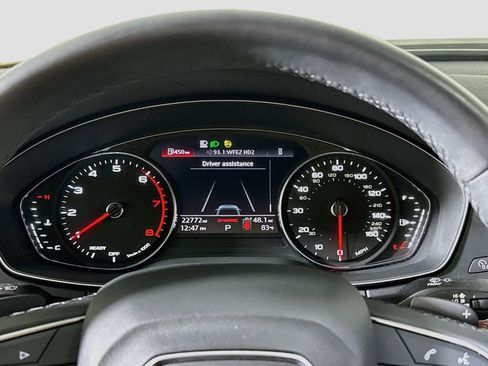 Used 2023 Audi Q5 2.0T Premium w/ Convenience Package AWD/4WD image 11