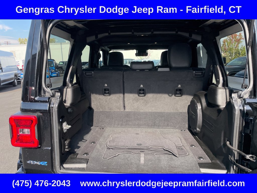 Used 2024 Jeep Wrangler High Altitude AWD/4WD image 32