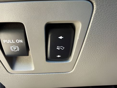 Used 2018 Ford F150 XLT w/ Equipment Group 301A Mid AWD/4WD image 21
