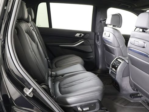 Used 2024 BMW X7 xDrive40i w/ Executive Package AWD/4WD image 45