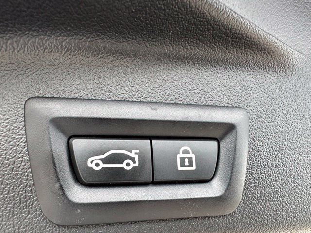 Used 2022 BMW X5 M50i AWD/4WD image 33