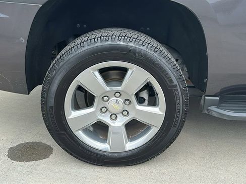 Used 2017 Chevrolet Tahoe LS image 16