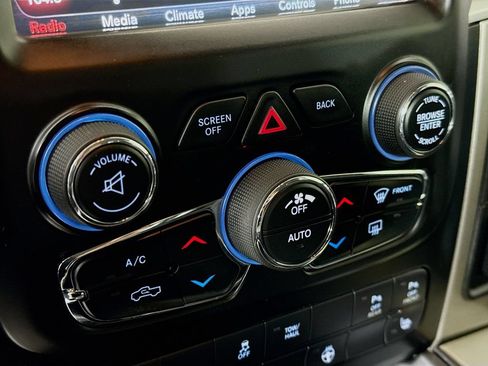 Used 2018 RAM 1500 Big Horn AWD/4WD image 15