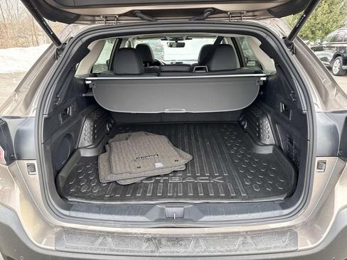 Used 2023 Subaru Outback Limited image 12