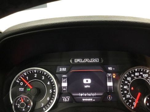 Used 2022 RAM 1500 Big Horn AWD/4WD image 39