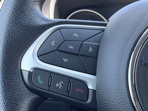 Used 2018 Jeep Compass Sport AWD/4WD image 9