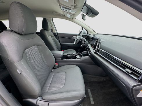 Used 2023 Kia Sportage LX AWD/4WD image 19