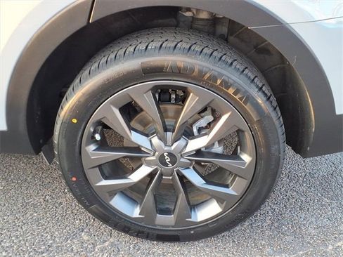 Used 2022 Kia Sorento SX Prestige w/ Rust Color Package image 18