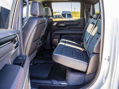 New 2025 GMC Sierra 1500 AT4X image 24