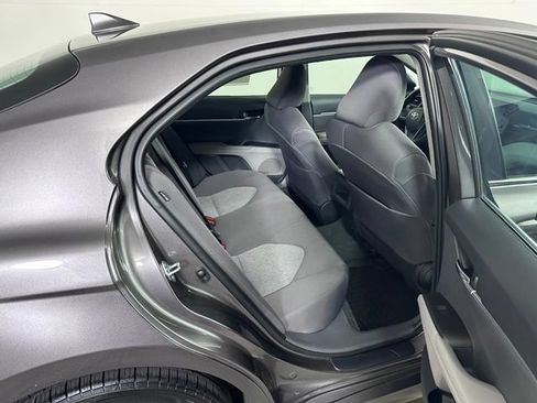 Used 2022 Toyota Camry LE FWD image 11