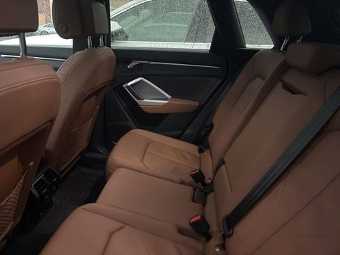 Certified 2025 Audi Q3 2.0T Premium w/ Convenience Package image 6