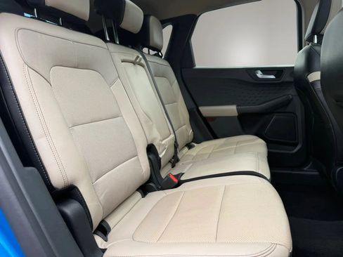 Used 2020 Ford Escape Titanium AWD/4WD image 33