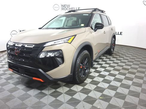 New 2026 Nissan Rogue SV AWD/4WD image 3