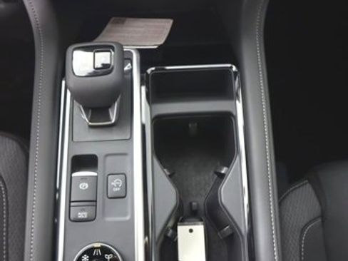 New 2025 Nissan Pathfinder SV w/ Cargo Package image 19