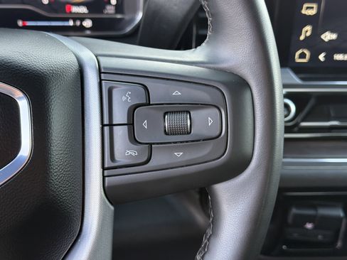 Used 2025 GMC Sierra 1500 SLT image 27