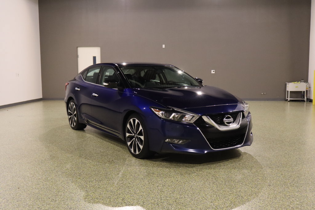 Used 2016 Nissan Maxima SR FWD image 1