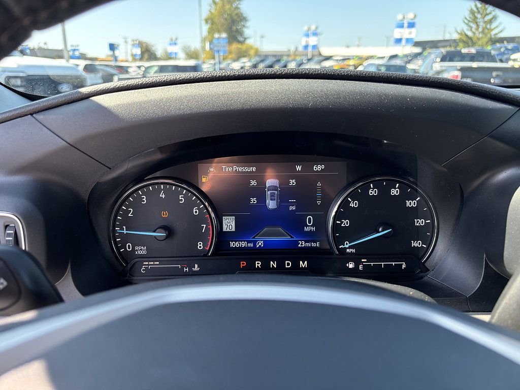 Used 2021 Ford Explorer XLT w/ Equipment Group 202A AWD/4WD image 28