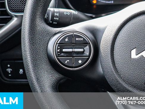 Used 2025 Kia Soul LX image 35