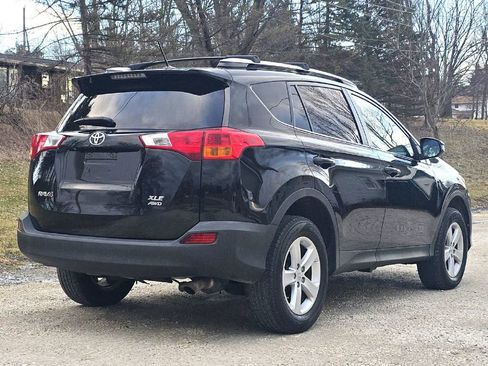 Used 2014 Toyota RAV4 XLE image 8