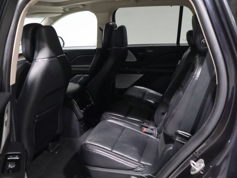 Used 2020 Lincoln Aviator Reserve w/ Equipment Group 202A AWD/4WD image 18