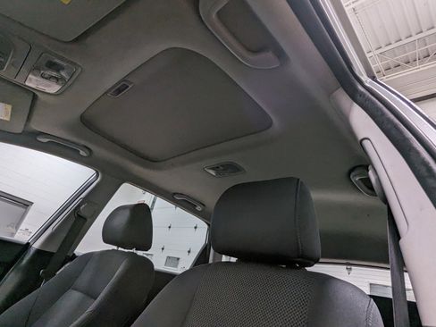 Used 2009 Hyundai Elantra w/ Premium-Sport Pkg 2 image 3