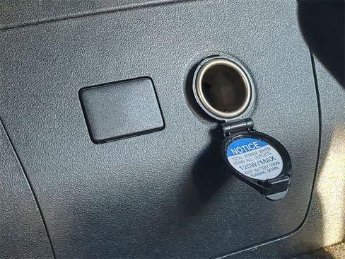 Used 2014 Toyota Prius Four image 20