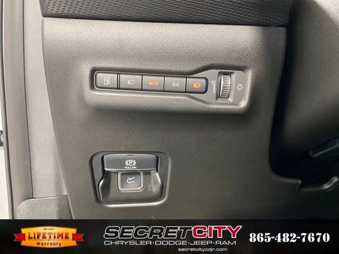 New 2026 Jeep Cherokee Limited AWD/4WD image 14