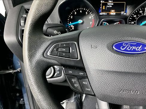 Used 2019 Ford Escape SE FWD image 18