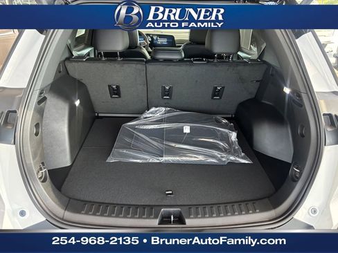 New 2026 Chevrolet Equinox LT w/ Convenience Package II image 7