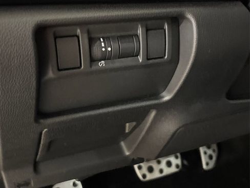 Used 2024 Subaru Crosstrek 2.5i Sport image 36