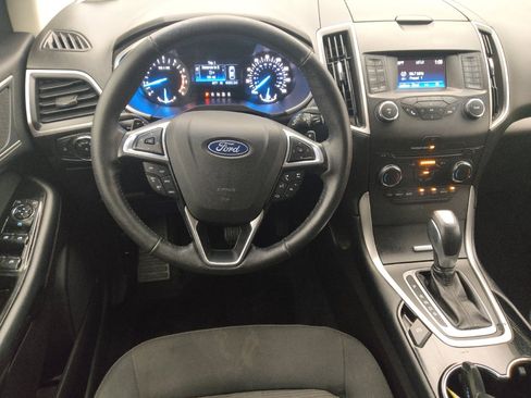 Used 2018 Ford Edge SEL FWD image 22