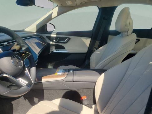 Used 2026 Mercedes-Benz E 350 Sedan image 16