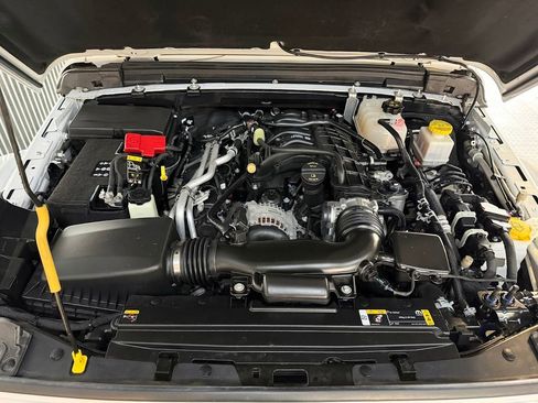 Used 2023 Jeep Gladiator Rubicon w/ Cold Weather Group image 17