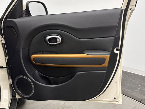 Used 2016 Kia Soul ! w/ Umber Package 1 image 31