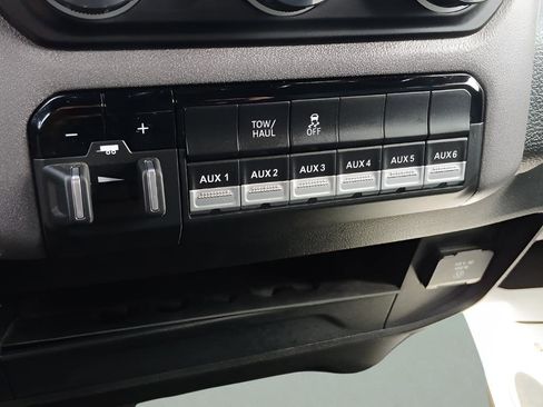 Used 2022 RAM 2500 Tradesman AWD/4WD image 17