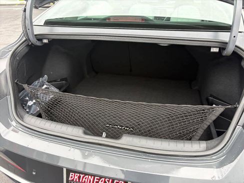 Used 2024 Hyundai Elantra Limited FWD image 30