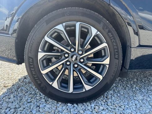 Certified 2024 Cadillac Lyriq Sport AWD/4WD image 17