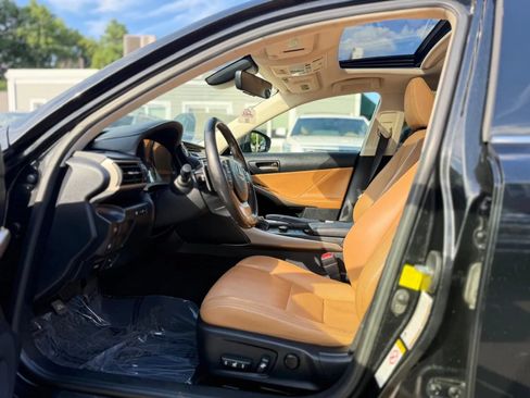 Used 2017 Lexus IS 300 AWD w/ Navigation System Package image 10