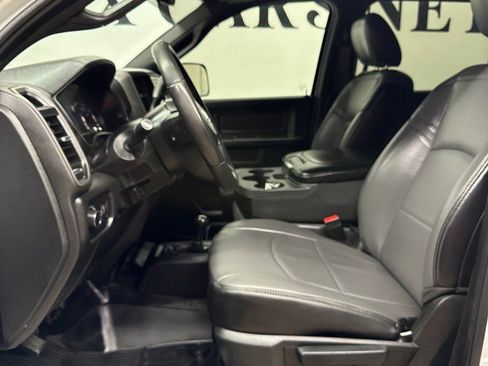 Used 2022 RAM 5500 Tradesman w/ Chrome Appearance Group AWD/4WD image 30